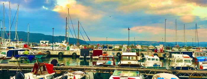 Çanakkale Yat Limanı is one of Tempat yang Disukai €..