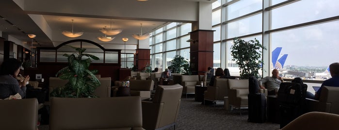 United Club is one of star alliance &affiliated lounges.