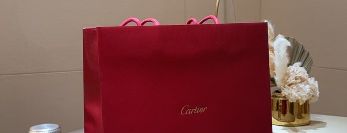 Cartier is one of ­⠀Rahaf : понравившиеся места.