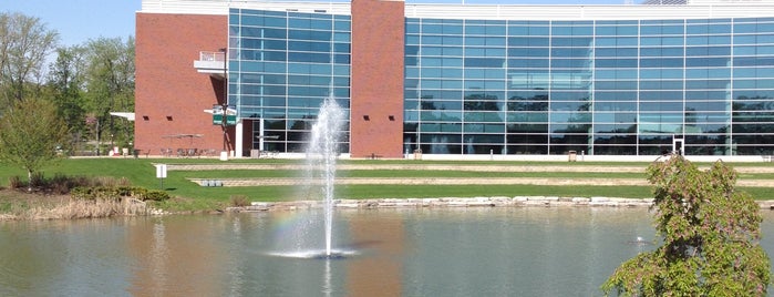 Eastern Michigan University is one of Lieux qui ont plu à Mark.