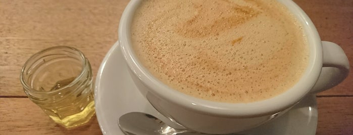White Room Coffee is one of 宇都宮市内中心部のカフェ.