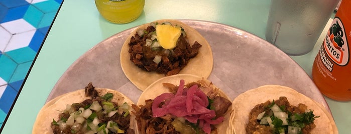 La Taqueria is one of Ademirさんのお気に入りスポット.