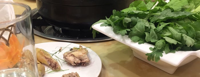 Lẩu Cháo is one of Food.