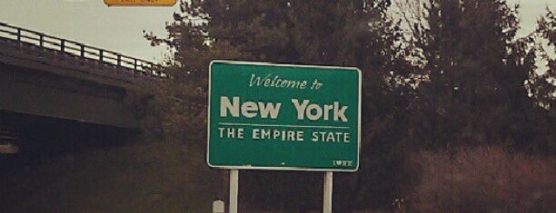 NY/MA Border is one of Road2TWiT.