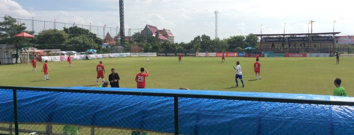 สนามฟุตบอลกรมศุลกากร is one of Soccer Fields in Samut Prakan.