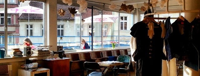 Natálie Steklová shop&café is one of Bさんの保存済みスポット.