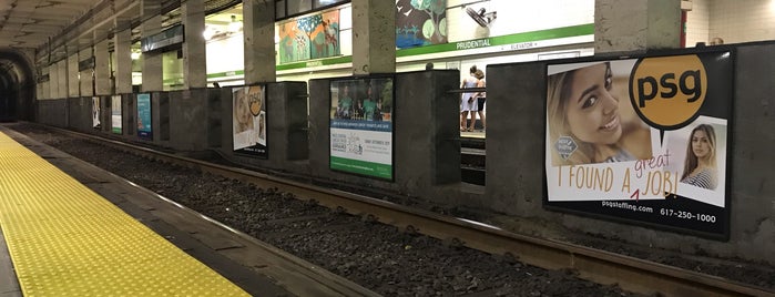 MBTA Prudential Station is one of Tempat yang Disukai 💋Meekrz💋.