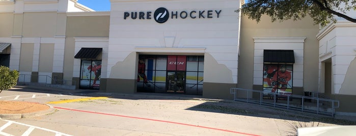 Pure Hockey is one of Tempat yang Disukai Jason.