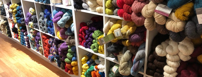 West 7th Wool is one of Rebecca'nın Beğendiği Mekanlar.