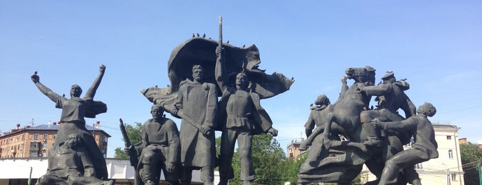 Памятник героям революции 1905-1907 гг. is one of Как с картинки.