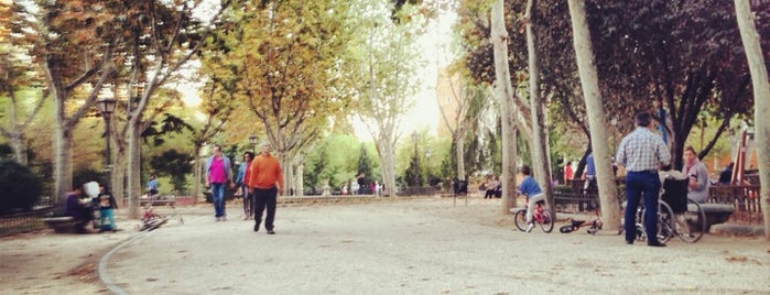 Parque de Eva Duarte Perón is one of Parques Ocultos de Madrid.