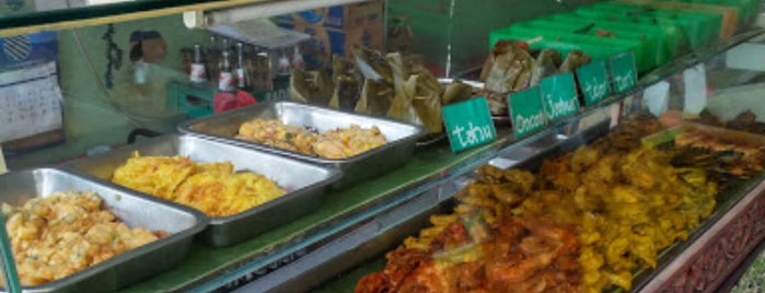 Nasi Uduk & Ayam Goreng LAHAP is one of Favorite Food.