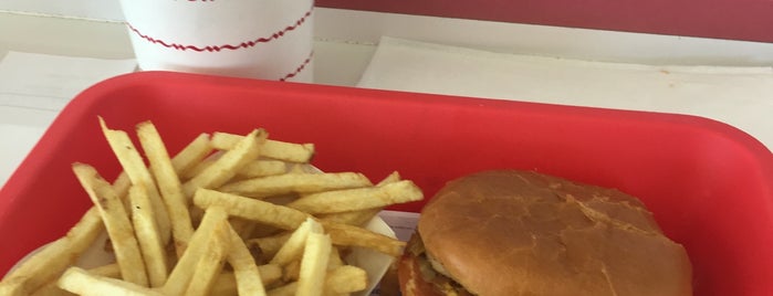 In-N-Out Burger is one of Ben 님이 좋아한 장소.