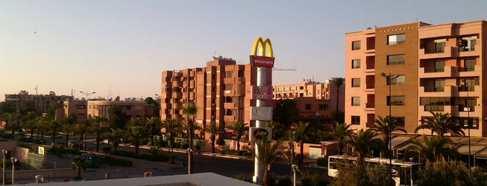 McDonald's is one of Orte, die Vasily S. gefallen.