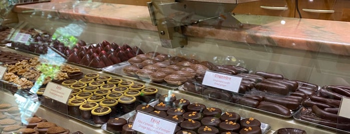 Chocolatier Zeller is one of Geneva bars-cafés to do!.