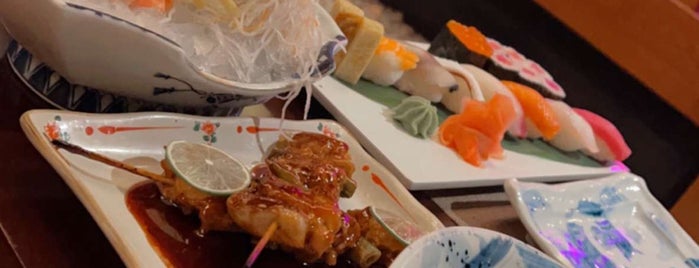 Sato Japanese Restaurant- Bahrain is one of Queen'in Kaydettiği Mekanlar.