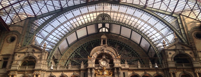 Gare d'Anvers-Central is one of Antwerpen.