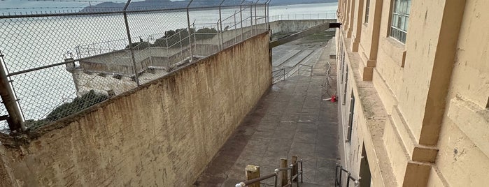 Alcatraz Recreation Yard is one of Places I've visited.
