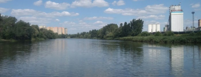 Озеро Пташине (Опечень-4) is one of озера Києва.