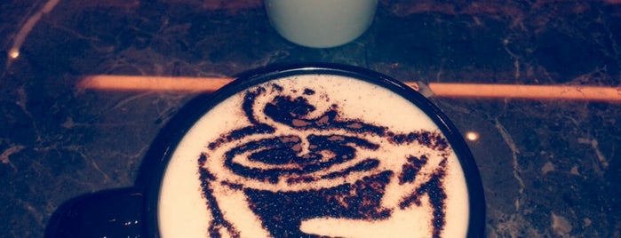 Gloria Jean's Coffees is one of Lugares favoritos de Sevgi.