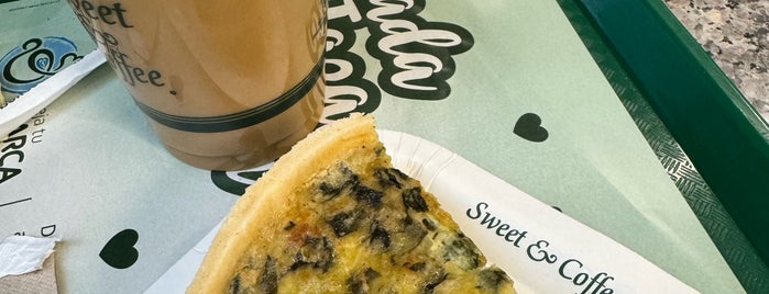 Sweet & Coffee is one of Favoritos.
