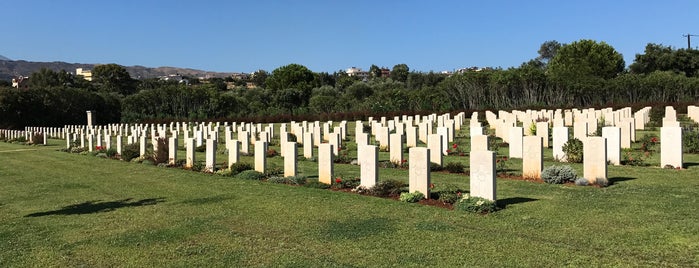 Souda Bay War Cemetary is one of Lugares favoritos de Jaana.