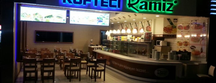 Köfteci Ramiz is one of Posti che sono piaciuti a Erkan.
