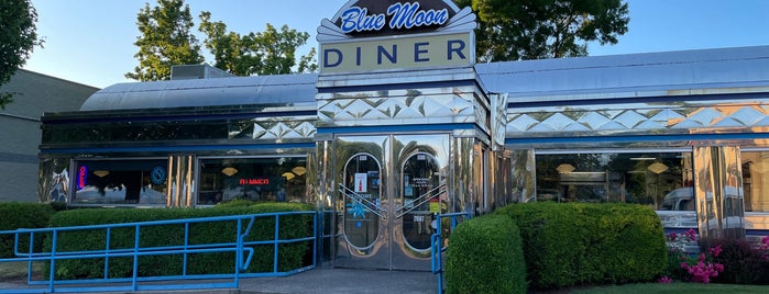 Blue Moon Diner is one of Hillsboro - onde comer.