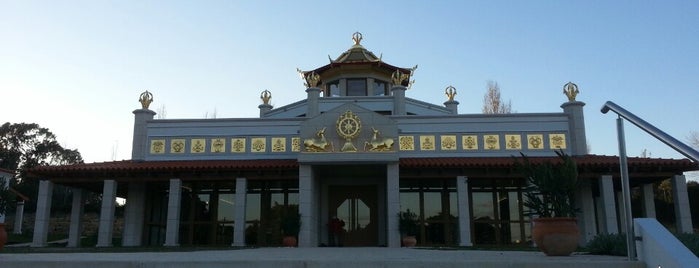 Templo Kadampa is one of Orte, die Alexandre gefallen.