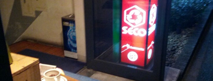 seco bar is one of Clubs & Music Spots venues in Tokyo, Japan.