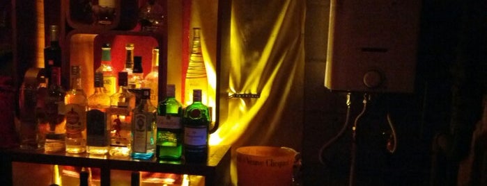 恵比寿Bar JAM is one of Locais salvos de Oscar Yasser.