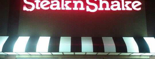 Steak 'n Shake is one of สถานที่ที่บันทึกไว้ของ Lorna.