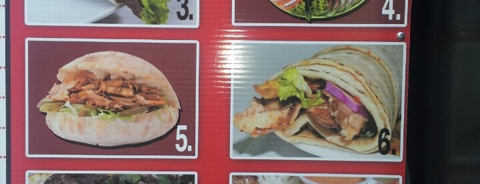 İstanbul Giros (Doner) Kebab is one of สถานที่ที่ rapunzel ถูกใจ.