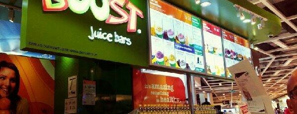 Boost Juice Bars is one of Tempat yang Disukai ÿt.