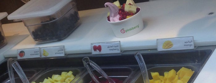 Pinkberry is one of Lieux qui ont plu à Hashim.
