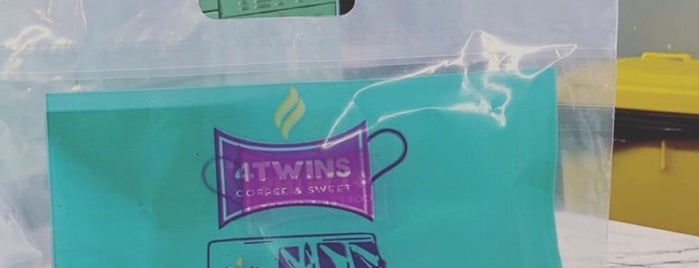 4Twins Coffee & Sweet is one of Lieux qui ont plu à RA.