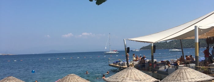 Erol Cafe&Beach is one of Posti che sono piaciuti a Sinan.