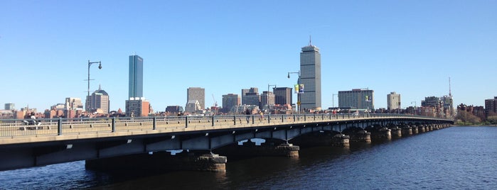 Harvard Bridge is one of Boston.