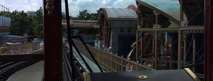 DisneySea Electric Railway is one of train stations.