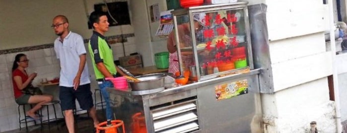 Kheng Lam Huat 琼南发云吞面 is one of Penang Food.