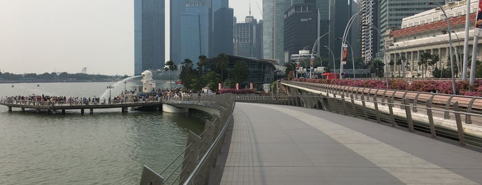 Jubilee Bridge is one of Singapore with Angel.