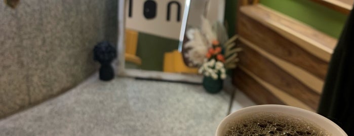 ion Coffee is one of Lugares guardados de راء.