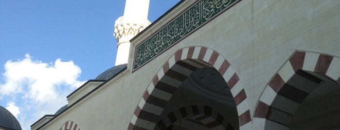 Mimar Sinan Camii is one of สถานที่ที่ Özlem ถูกใจ.