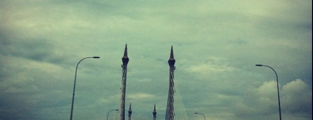 Penang Bridge Scenic View is one of Penang To Do List.