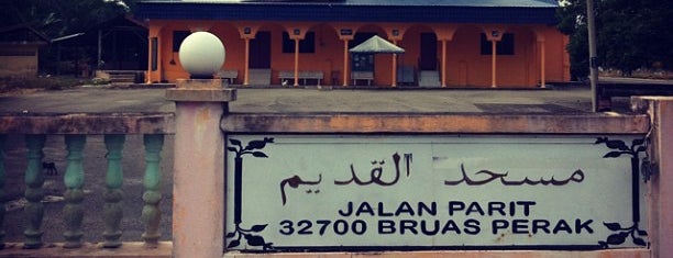 Masjid Lama Beruas is one of Masjid & Surau #5.