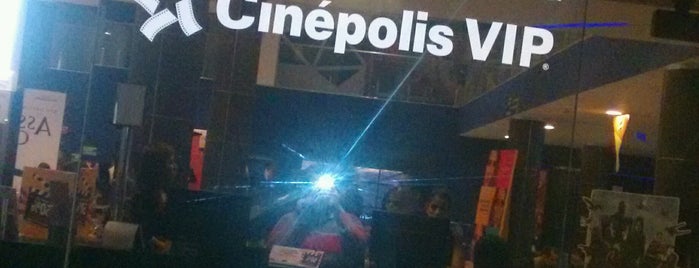 Cinépolis is one of THE +.