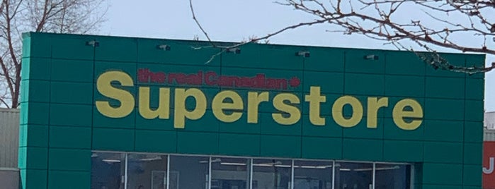 Real Canadian Superstore is one of Locais curtidos por Dan.