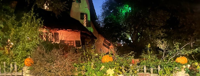 The Witch's House is one of 🥬 Los Angeles.