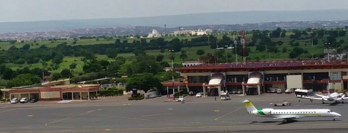 Bamako-Sénou International Airport (BKO) is one of สถานที่ที่ Erol ถูกใจ.