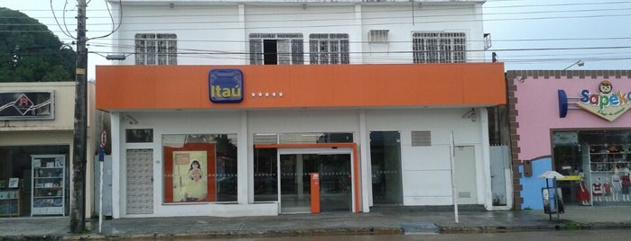 Itaú is one of Bancos.